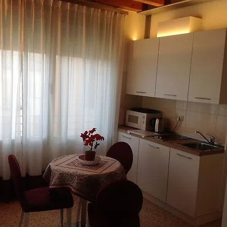 Konukevi Meuble Ca' Rodi 3 Leoni Crespano del Grappa