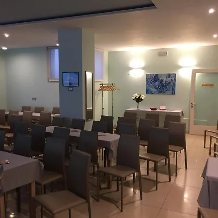 Meuble Ca' Rodi 3 Leoni Konukevi Crespano del Grappa