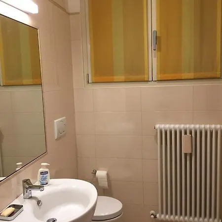 Meuble Ca' Rodi 3 Leoni Gasthuis *