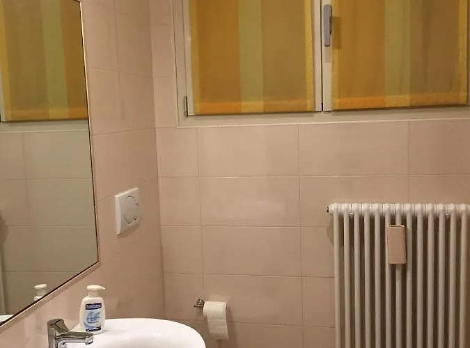 Meuble Ca' Rodi 3 Leoni בית הארחה *