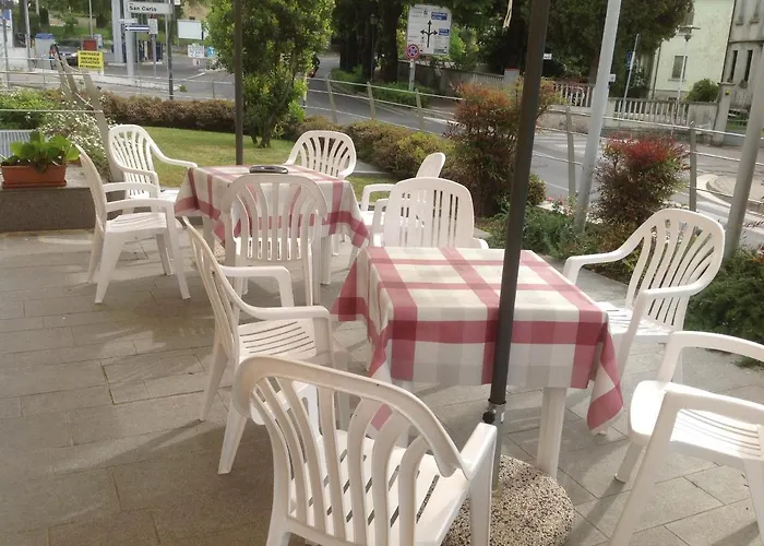בית הארחה Meuble Ca' Rodi 3 Leoni