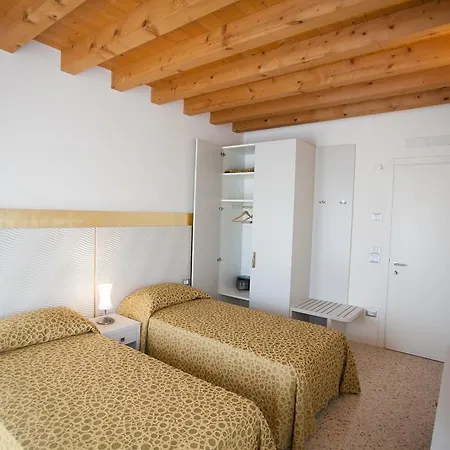 Meuble Ca' Rodi 3 Leoni Gæstehus Crespano del Grappa