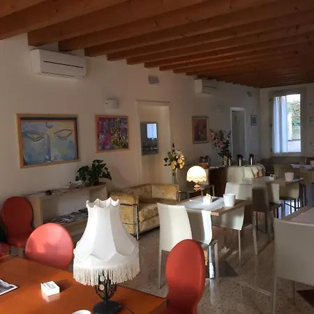 Meublé Ca' Rodi 3 Leoni Crespano del Grappa