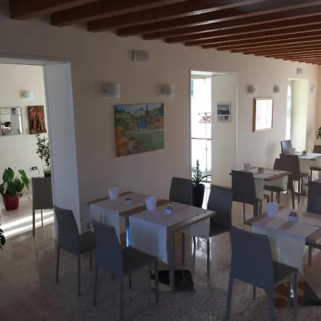 Meublé Ca' Rodi 3 Leoni Maison d'hôtes *