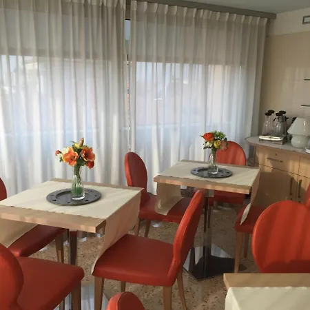 Meublé Ca' Rodi 3 Leoni Maison d'hôtes *
