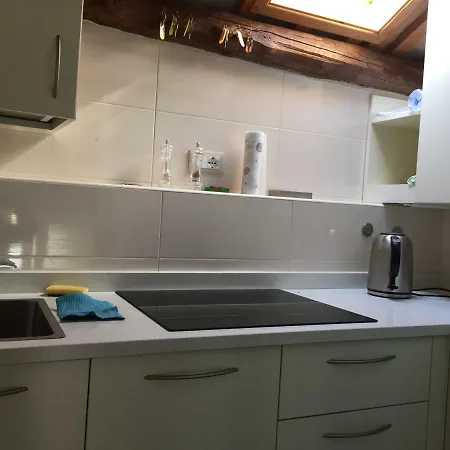 Meublé Ca' Rodi 3 Leoni Crespano del Grappa